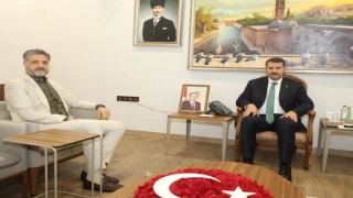 Büyükelçi Önen’den Vali Ayhan’a Ziyaret